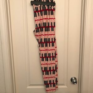 LuLaRoe TC Piano Leggings